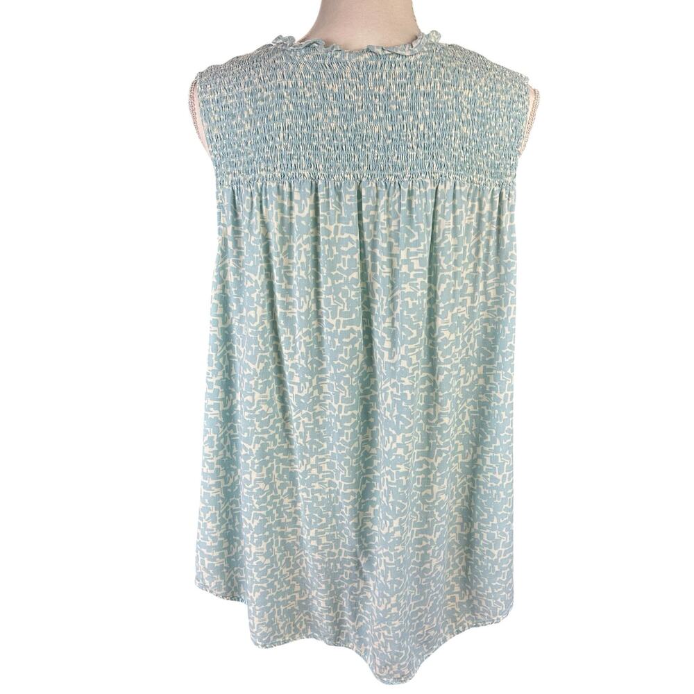 Ava & Viv Top Size 3X Light Blue White Smocked Rayon Cottage Boho Ruffle Blouse - Picture 3 of 11